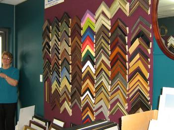 Frame-Up Picture Framers
